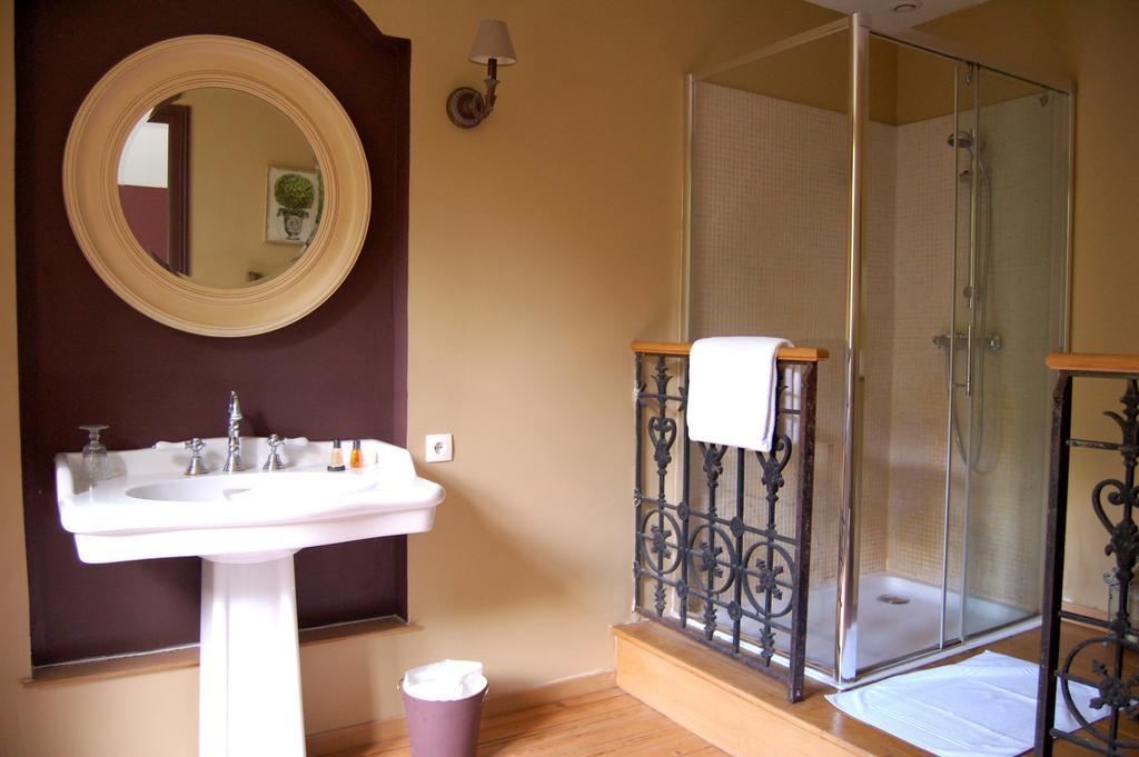Le Manoir Du Menillet Bed & Breakfast Bornel Room photo